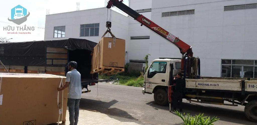 DỊCH VỤ NÂNG CẨU HÀNG HÓA