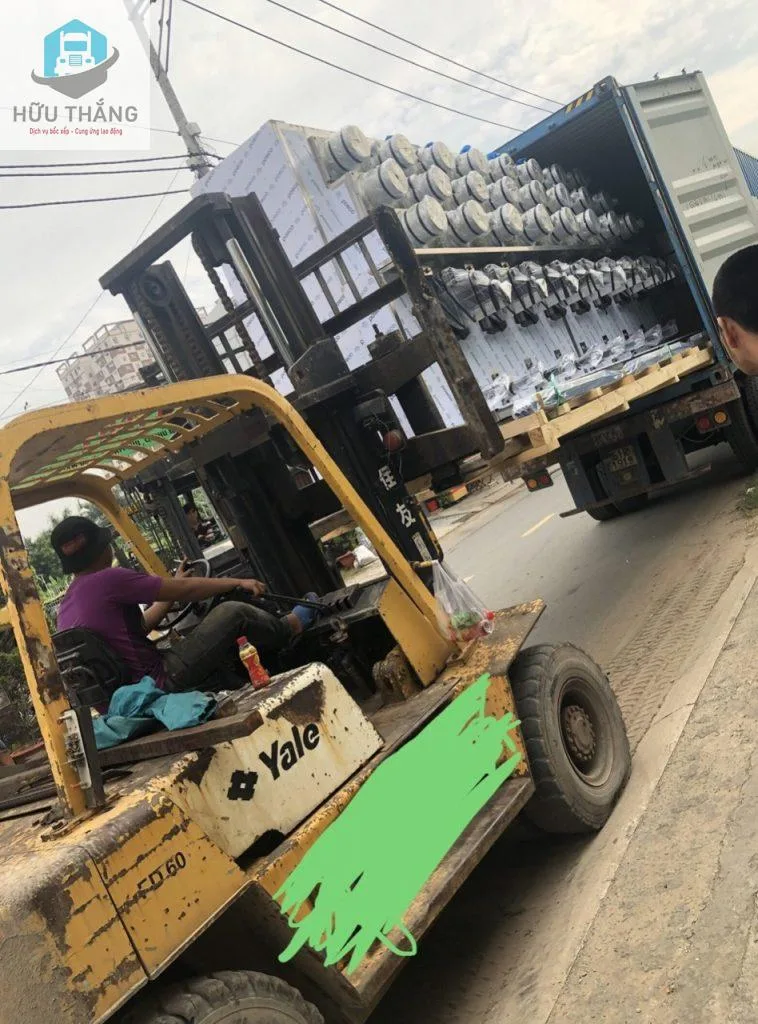 DỊCH VỤ NÂNG CẨU HÀNG HÓA