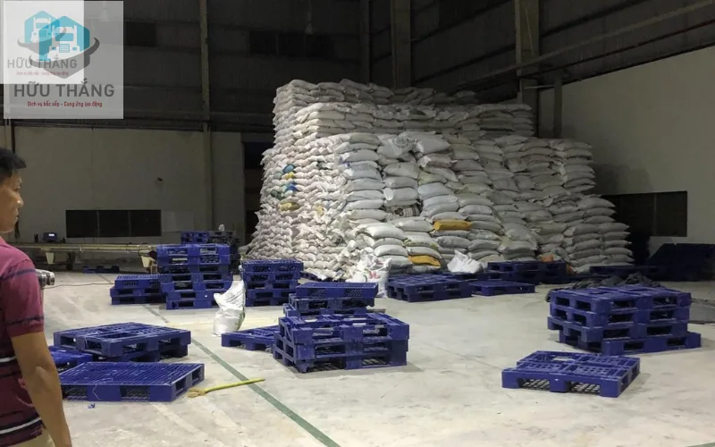 cần nhiều sức để vận chuyển hàng hoá trong kho hiệu quả nhất