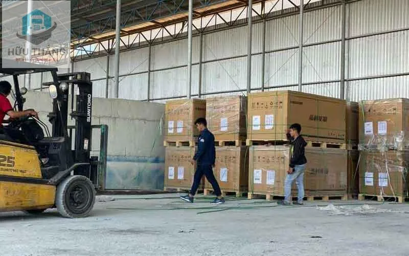 Tháo dỡ hàng hóa, đồ đạc đúng với quy trình, kỹ thuật