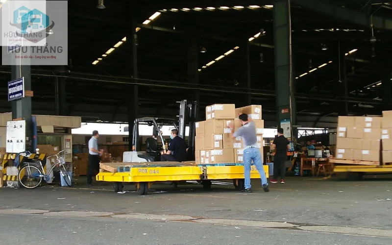 Thuê dịch vụ chuyển kho xưởng Hữu Thắng để tiết kiệm chi phí