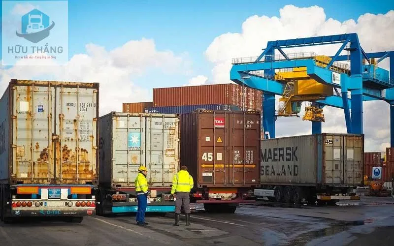 Cung cấp các dịch vụ bốc xếp kèm theo đầy hấp dẫn