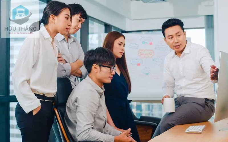Nhân công được tuyển chọn và đào tạo 