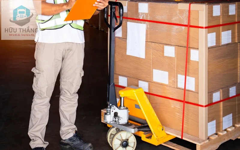 Dịch vụ bốc xếp hàng hóa đảm bảo an toàn cho hàng hóa của bạn.